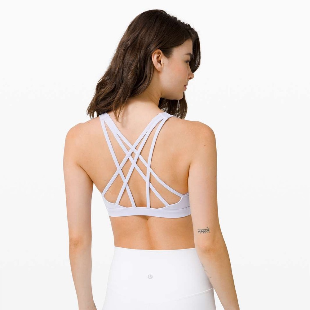 Lululemon free to be serene bra
